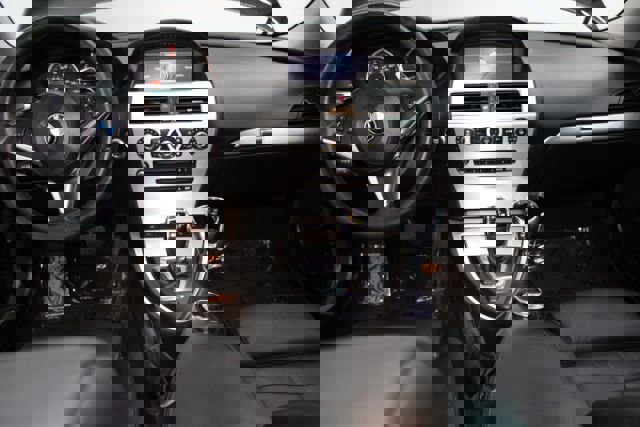 Used 2008 BMW 650i Coupe w/ Sport Pkg image 2