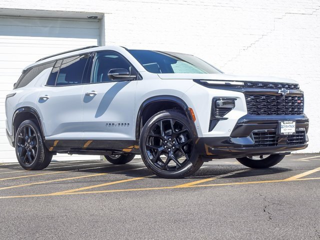 New 2026 Chevrolet Traverse RS w/ LPO, Floor Liner Package image 2