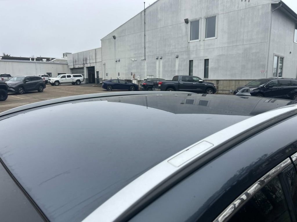 Certified 2021 Toyota Venza XLE w/ Softex Package image 17