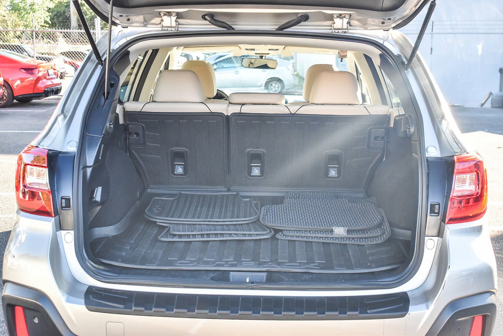 Used 2018 Subaru Outback 2.5i Limited image 24