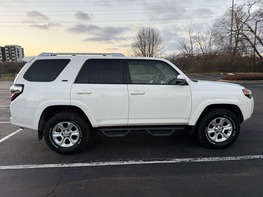 Used 2015 Toyota 4Runner SR5 Premium image 4