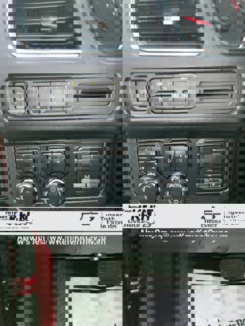 Used 2021 Chevrolet Tahoe Z71 w/ Z71 Signature Package image 30