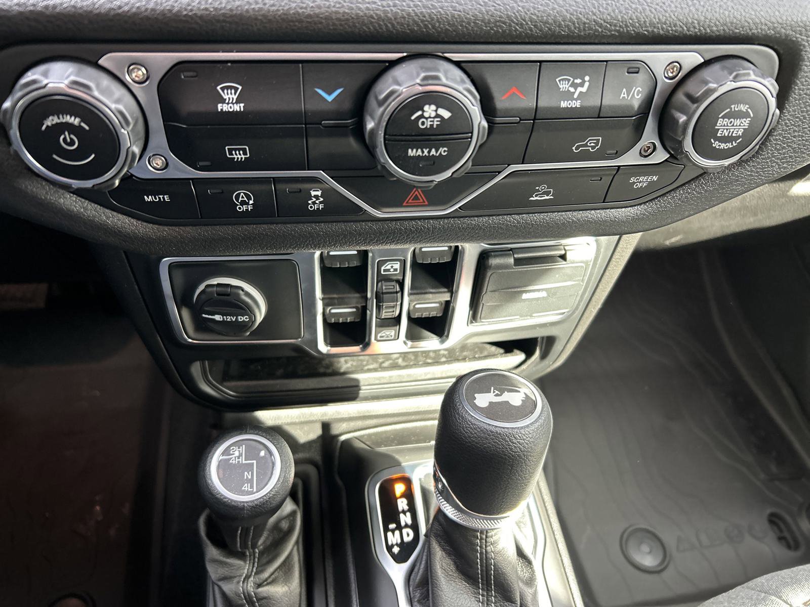 New 2025 Jeep Wrangler Sport S image 30