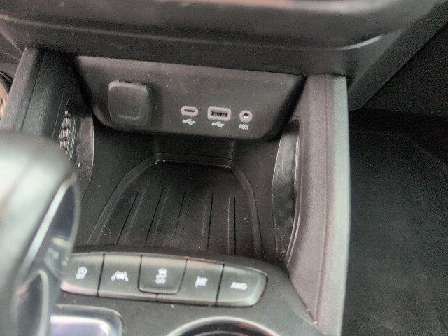 Used 2023 Chevrolet TrailBlazer RS w/ Convenience Package AWD/4WD image 30