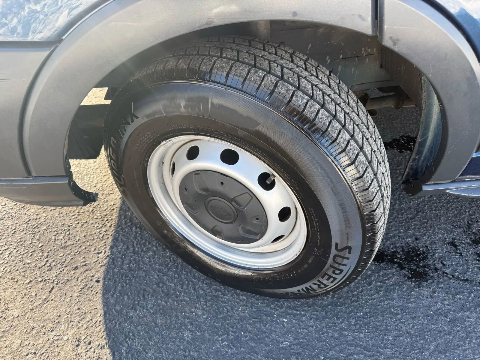 Used 2017 Ford Transit 250 Medium Roof w/Sliding Side Doo image 34