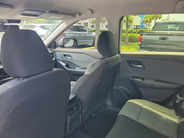 Used 2023 Nissan Rogue SV FWD image 12