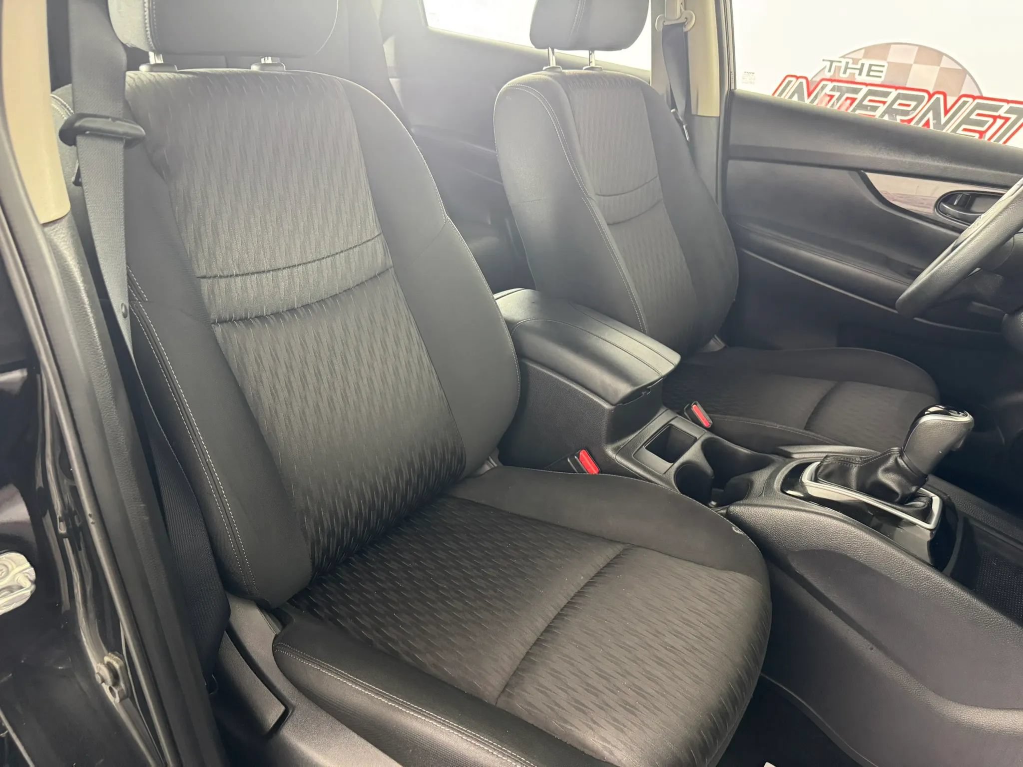 Used 2019 Nissan Rogue S AWD/4WD image 30