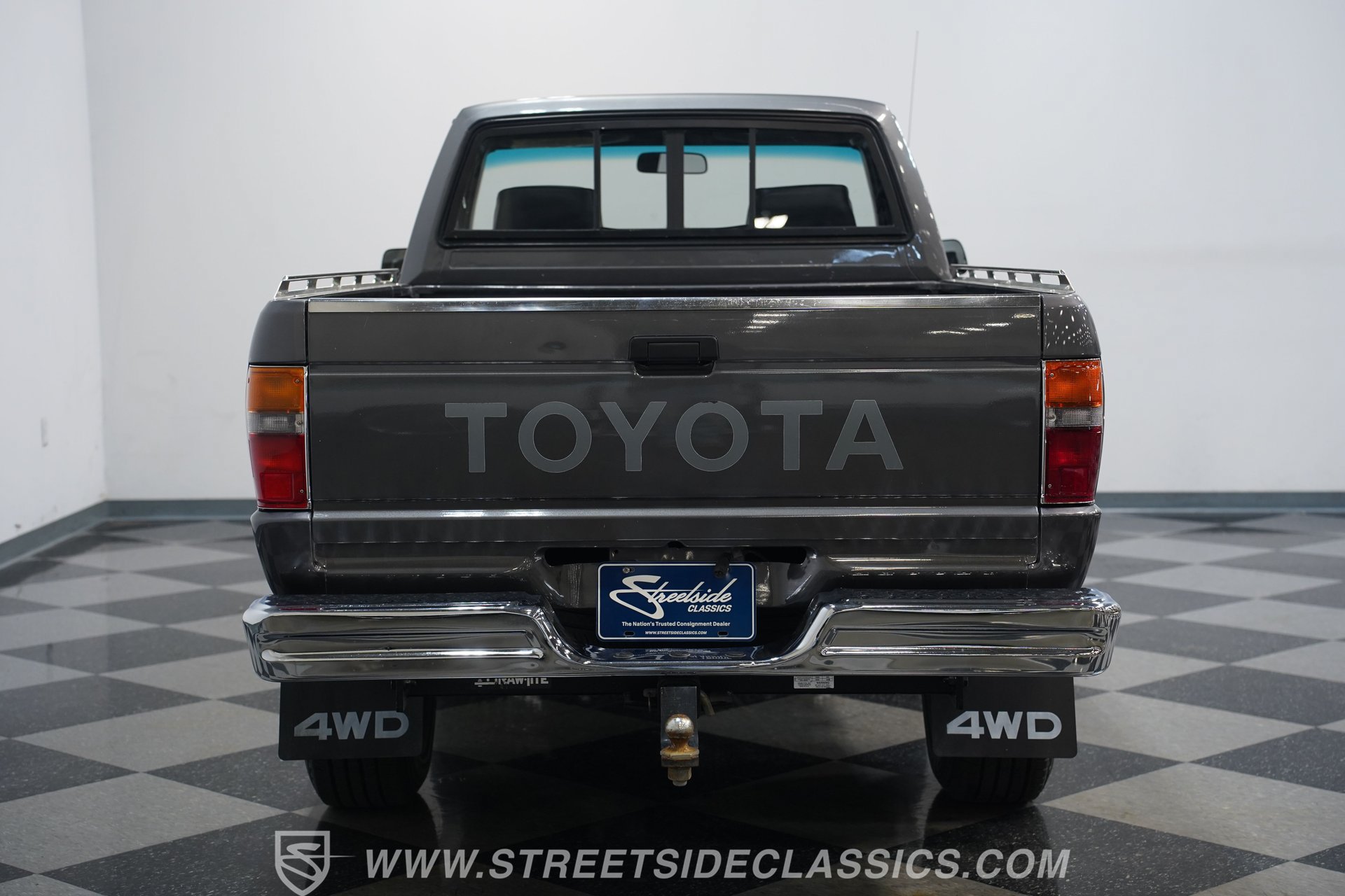 Used 1987 Toyota Pickup 4x4 Regular Cab image 25