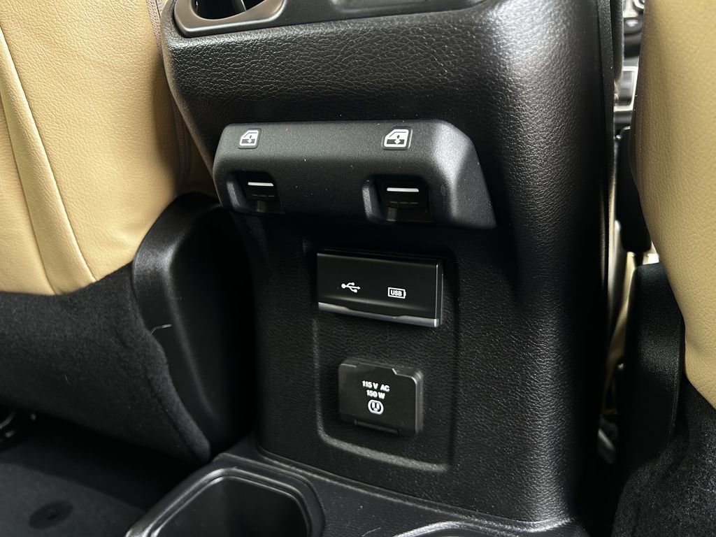 Used 2018 Jeep Wrangler Unlimited Sahara w/ LED Lighting Group image 32