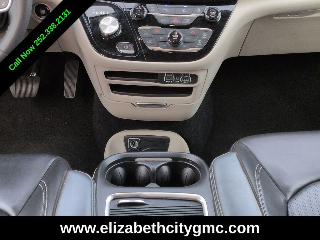 Used 2023 Chrysler Pacifica Touring-L FWD image 22