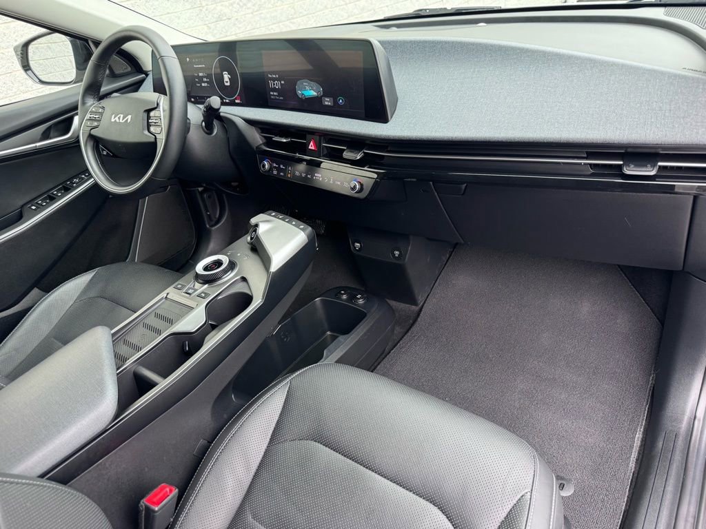 Used 2022 Kia EV6 Wind w/ Wind Technology Package AWD/4WD image 18