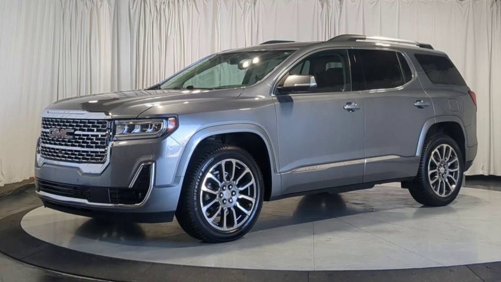 Used 2021 GMC Acadia Denali w/ Denali Ultimate Package AWD/4WD image 5