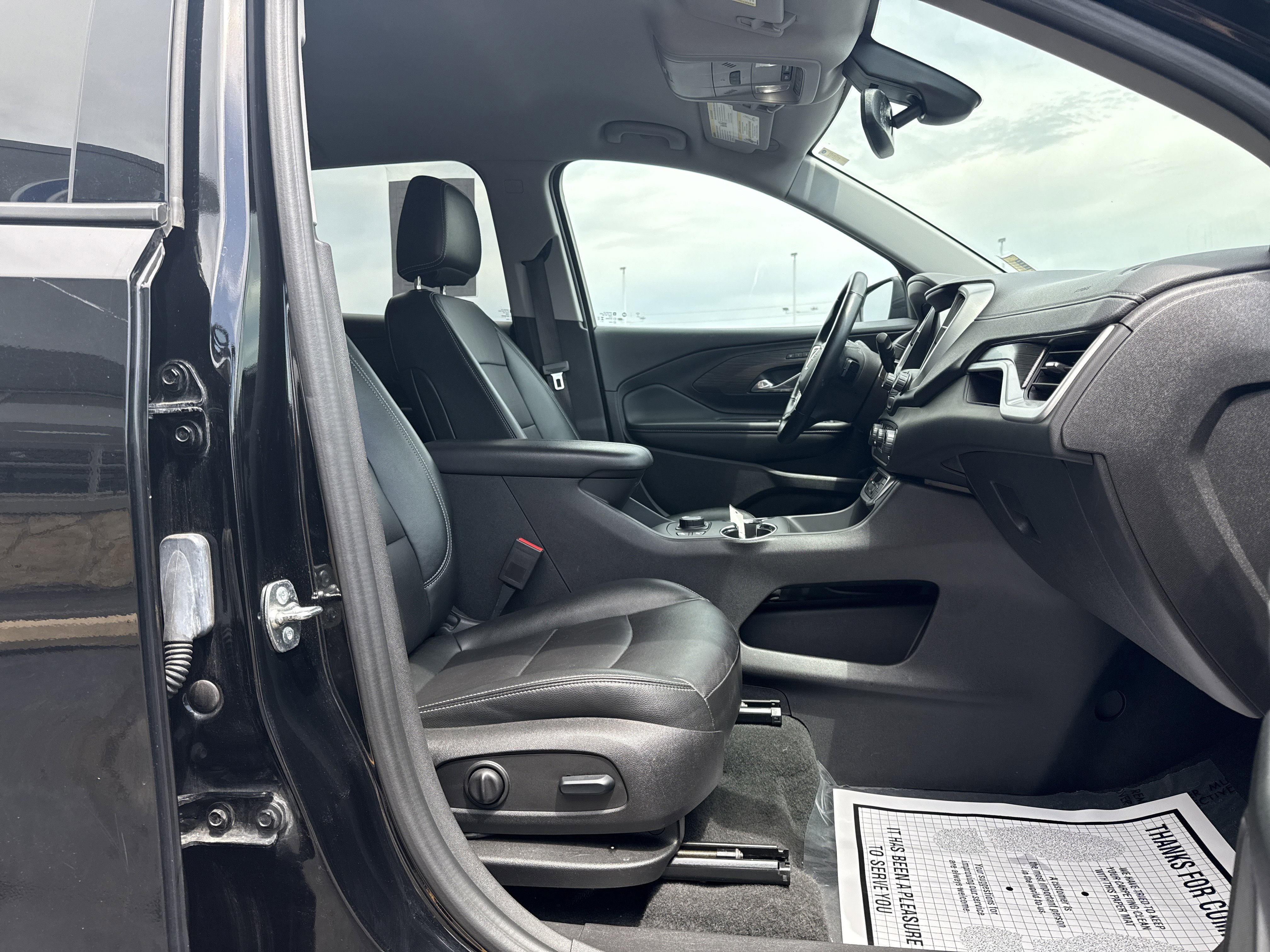Used 2024 GMC Terrain SLT FWD image 16