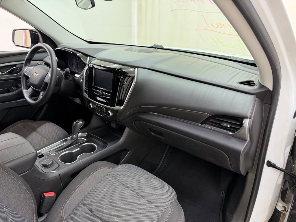 Used 2018 Chevrolet Traverse LS image 13