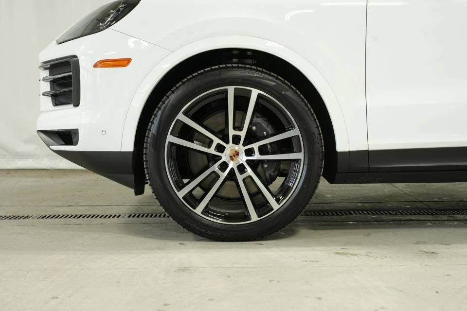 New 2026 Porsche Cayenne AWD/4WD image 43
