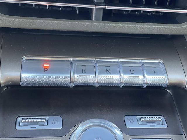 Used 2025 Lincoln Nautilus Black Label w/ Jet Appearance Package AWD/4WD image 15