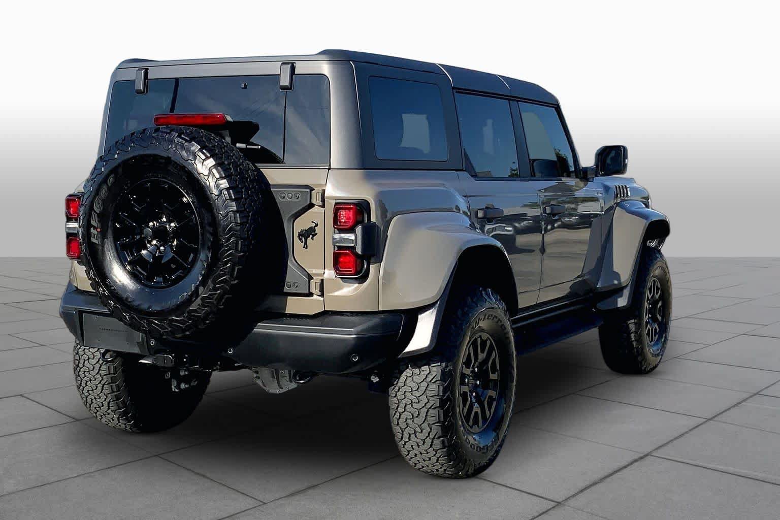 Used 2025 Ford Bronco Raptor AWD/4WD image 13