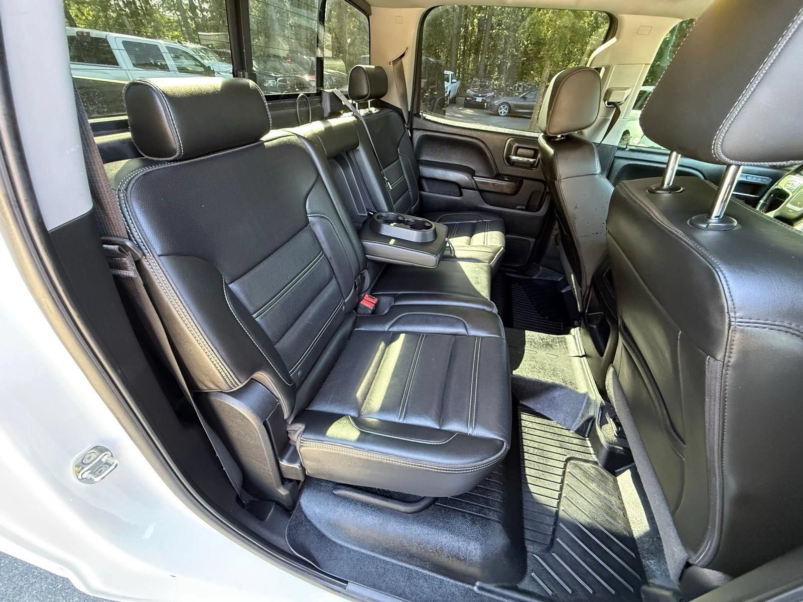 Used 2019 GMC Sierra 3500 Denali w/ Duramax Plus Package AWD/4WD image 32