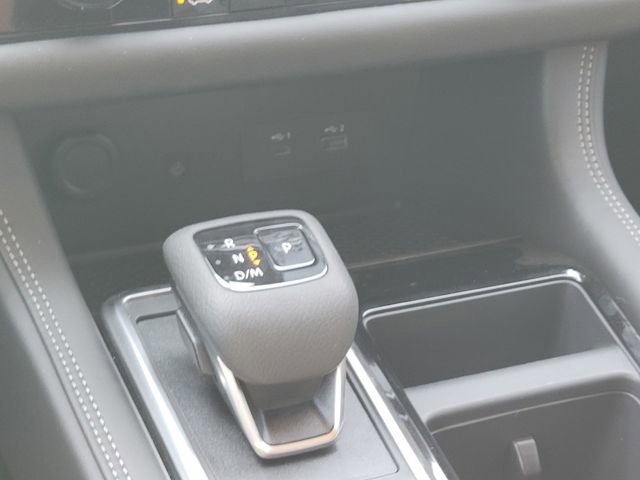 New 2025 Nissan Pathfinder Platinum w/ Cargo Package image 26