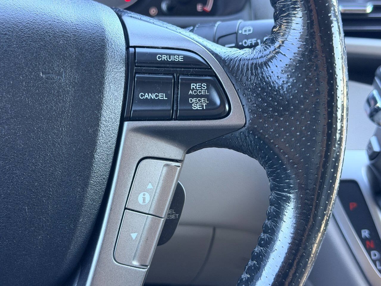 Used 2015 Honda Odyssey Touring Elite image 41