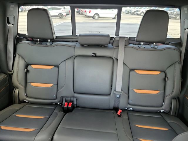 Used 2025 GMC Sierra 1500 AT4 w/ AT4 Premium Package AWD/4WD image 17