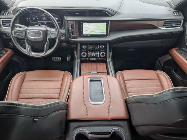 Used 2023 GMC Yukon Denali Ultimate AWD/4WD image 17