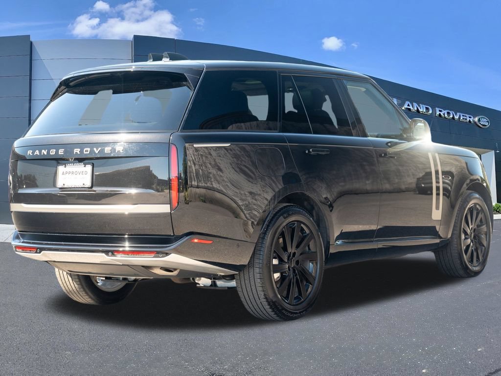 Certified 2026 Land Rover Range Rover SE AWD/4WD image 4