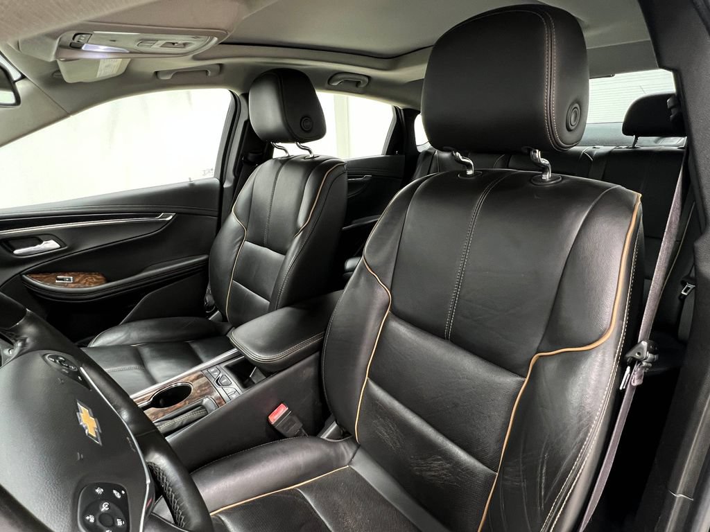 Used 2015 Chevrolet Impala LTZ FWD image 14