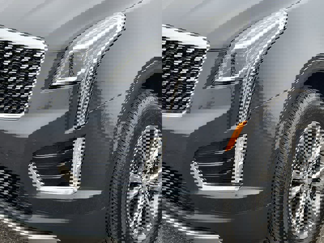 Used 2023 Cadillac XT5 Premium Luxury w/ LPO, Floor Liner Package image 38