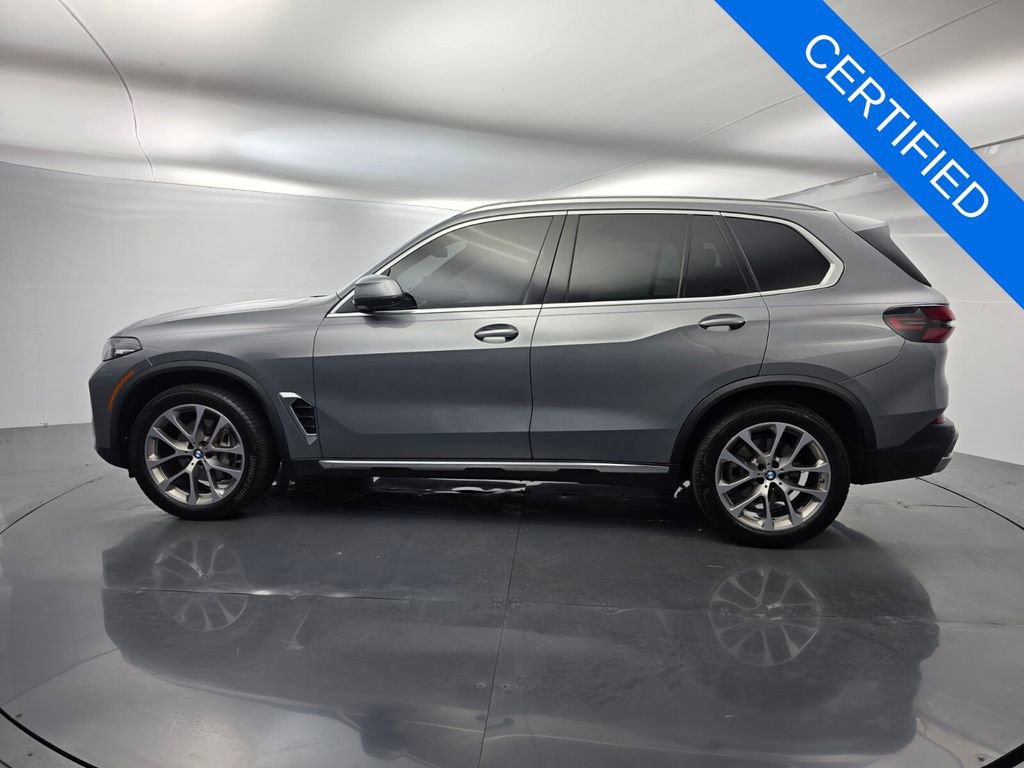Used 2024 BMW X5 sDrive40i w/ Parking Assistance Package image 7
