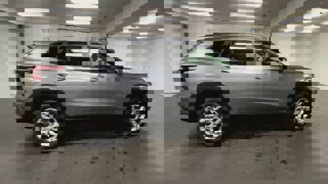 New 2026 Chevrolet Trax LS w/ LS Convenience Package FWD image 9