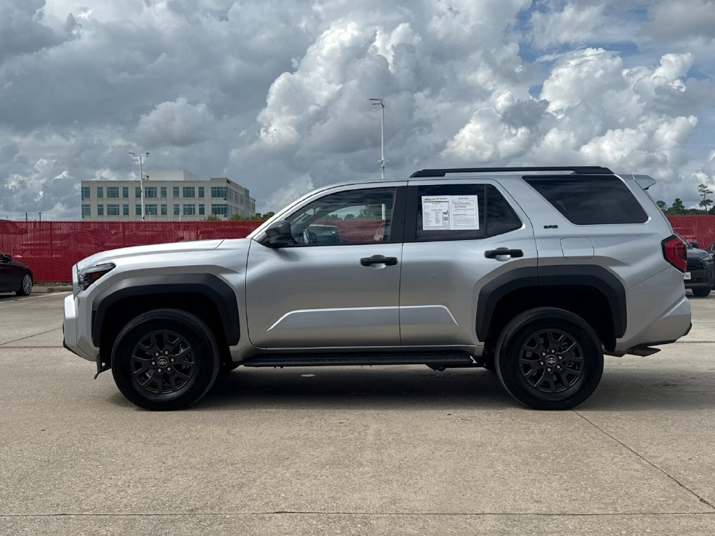 Used 2025 Toyota 4Runner SR5 AWD/4WD image 3