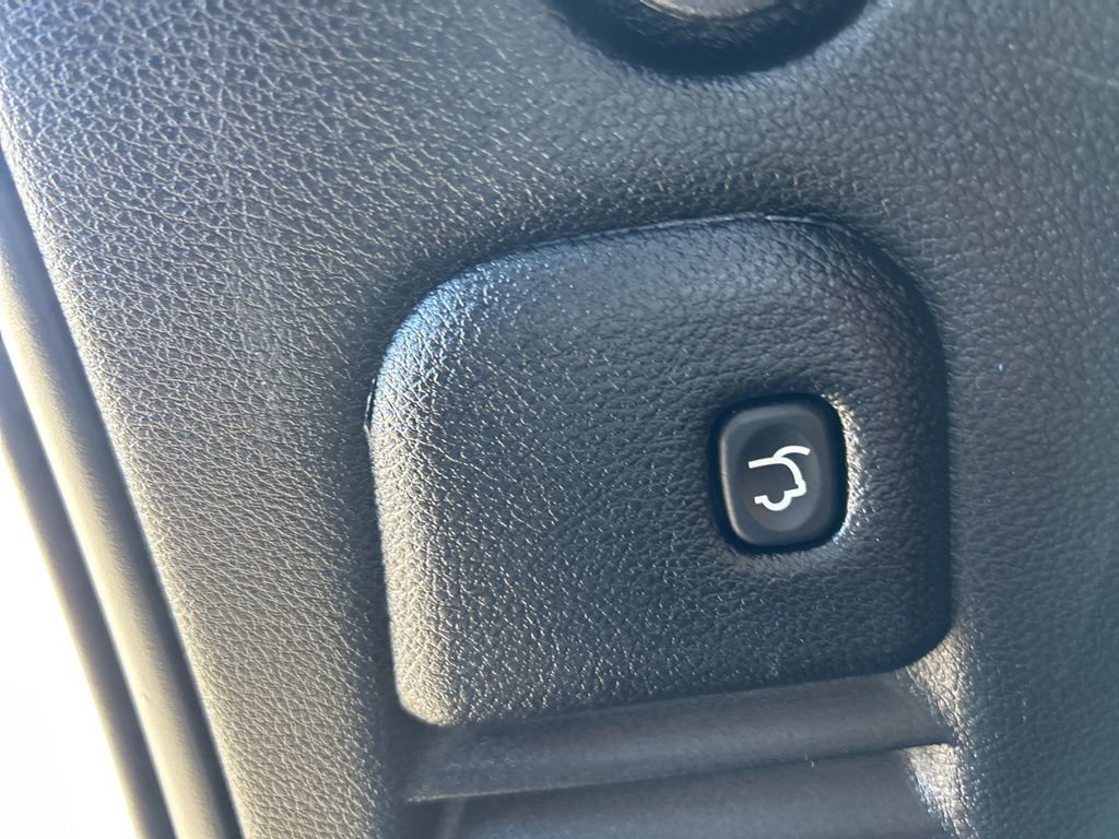 Used 2024 Dodge Durango GT image 30