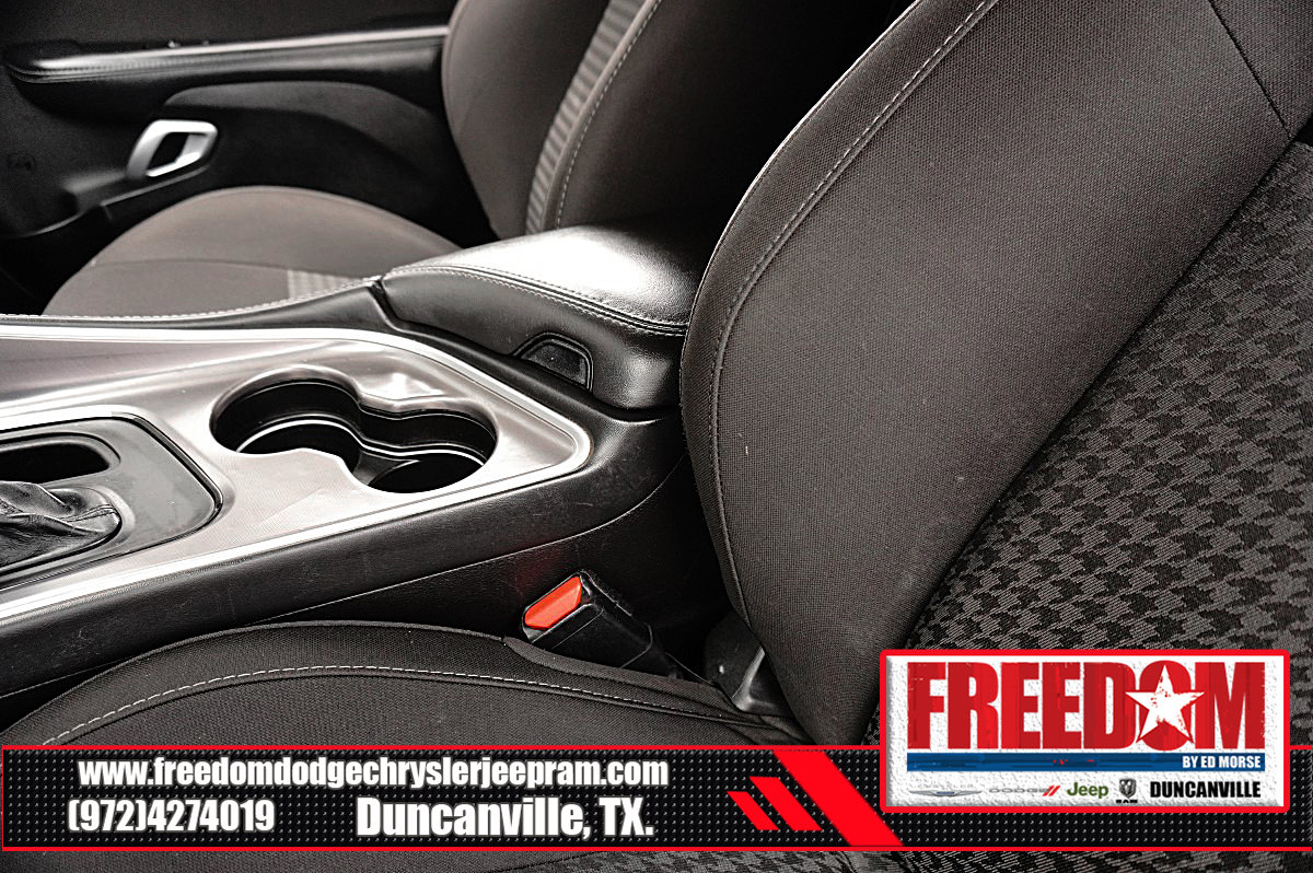 Used 2020 Dodge Challenger GT w/ Blacktop Package RWD image 33