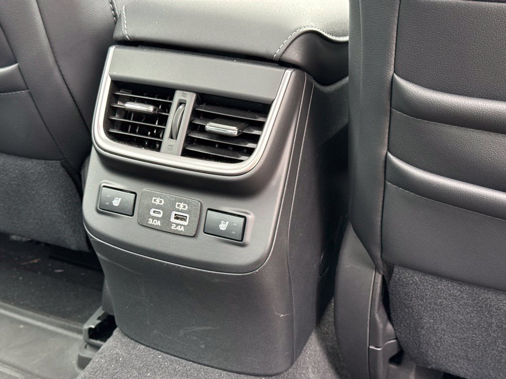 Used 2025 Subaru Legacy Limited AWD/4WD image 16