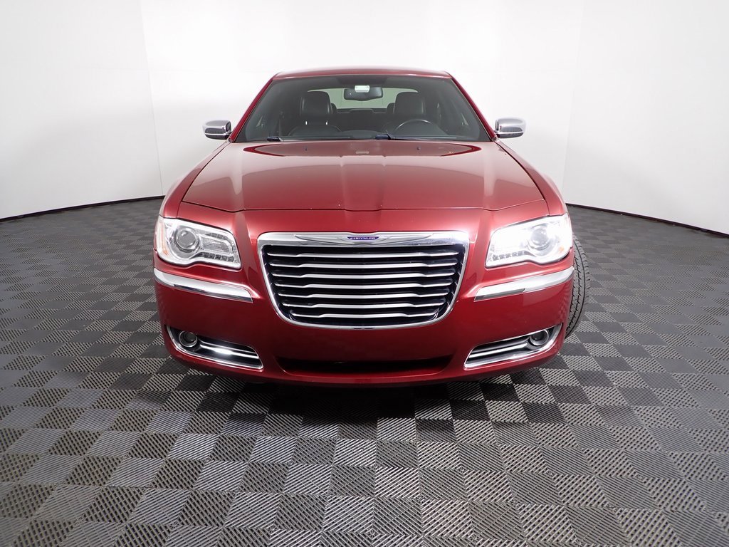 Used 2012 Chrysler 300 Limited image 3