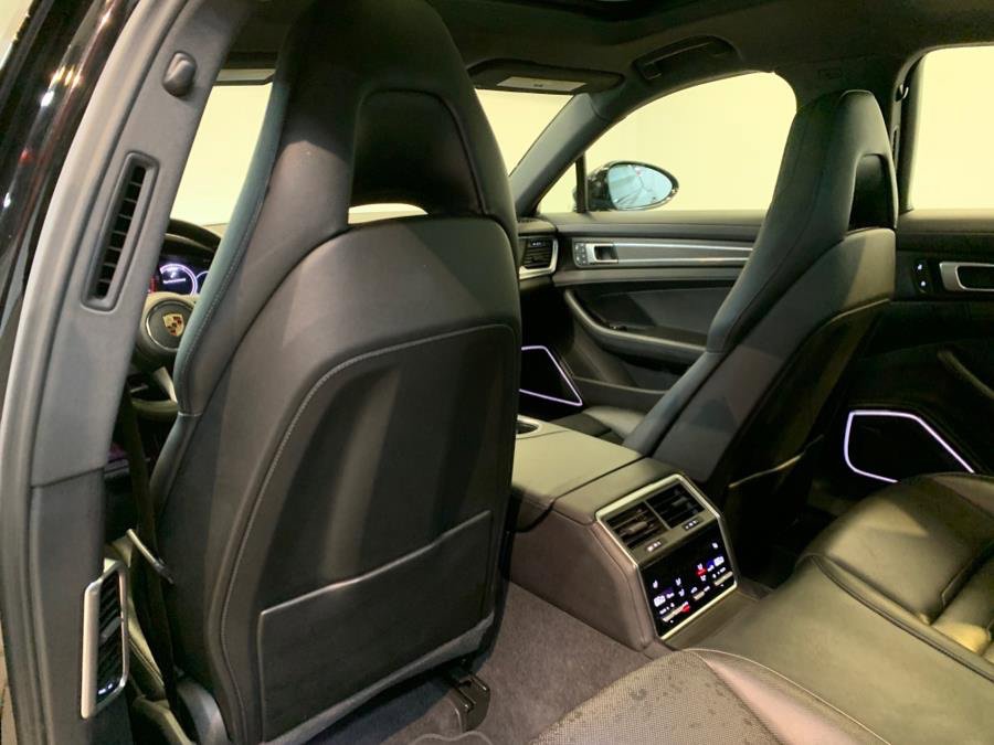 Used 2023 Porsche Panamera 4 Platinum Edition w/ Assistance Package image 11
