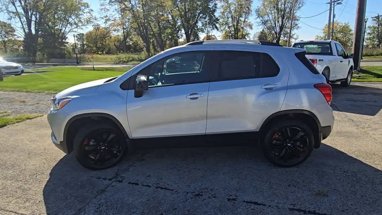 Certified 2021 Chevrolet Trax LT w/ Redline Edition AWD/4WD image 6