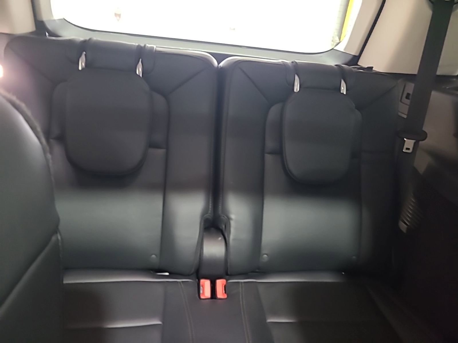 Used 2025 Lincoln Aviator AWD w/ Jet Appearance Package image 11