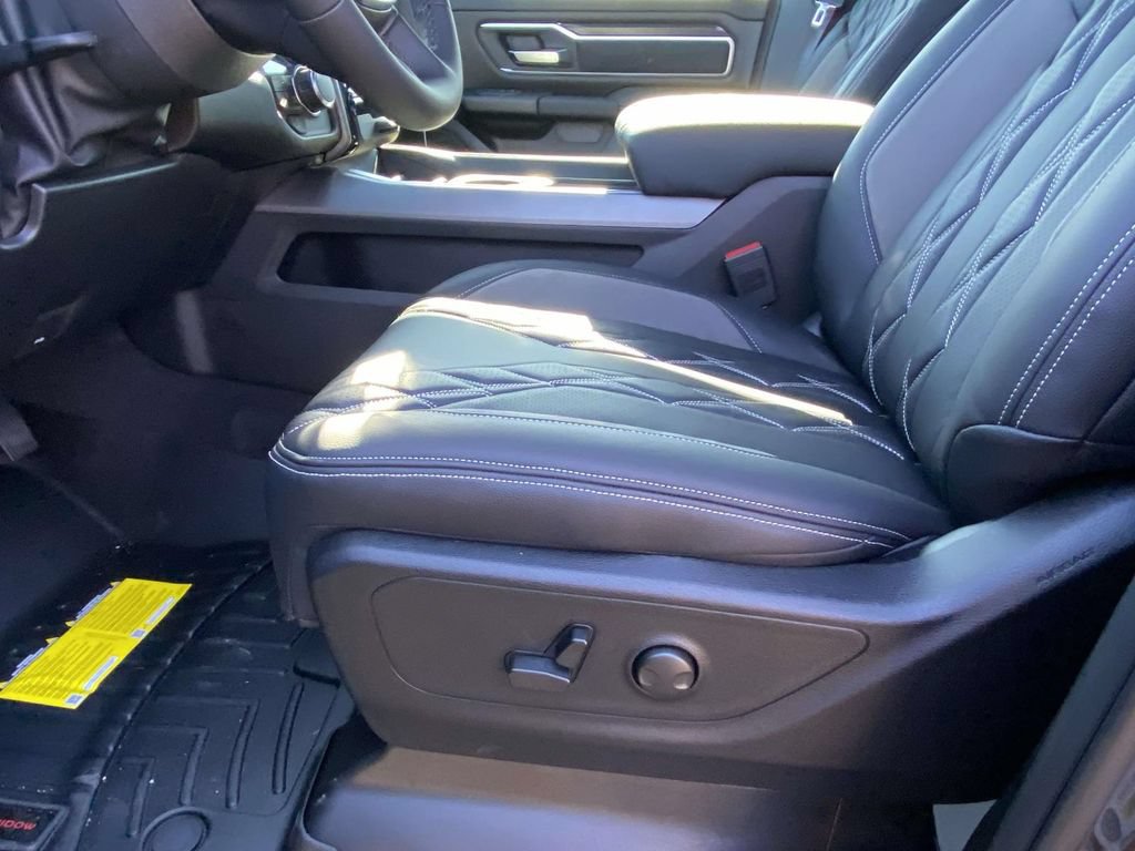 New 2026 RAM 1500 Big Horn AWD/4WD image 10