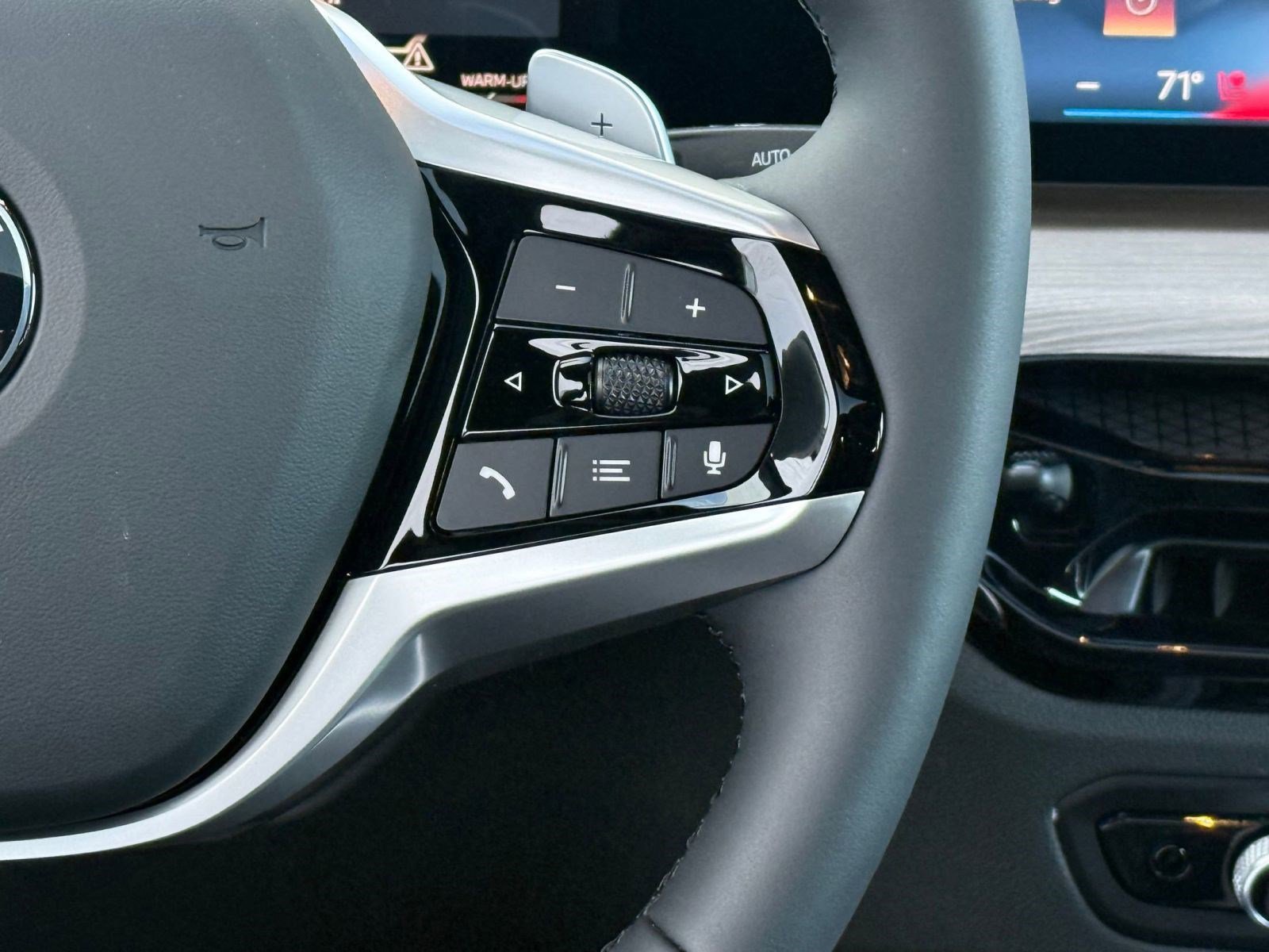 Used 2026 BMW 330i Sedan w/ Convenience Package image 26