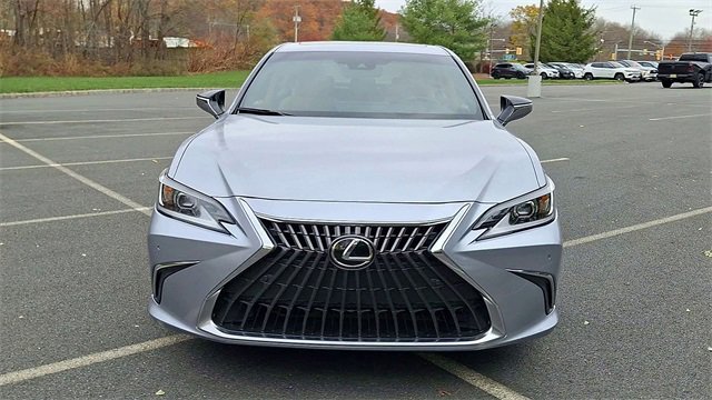 Used 2022 Lexus ES 350 w/ Premium Package image 3