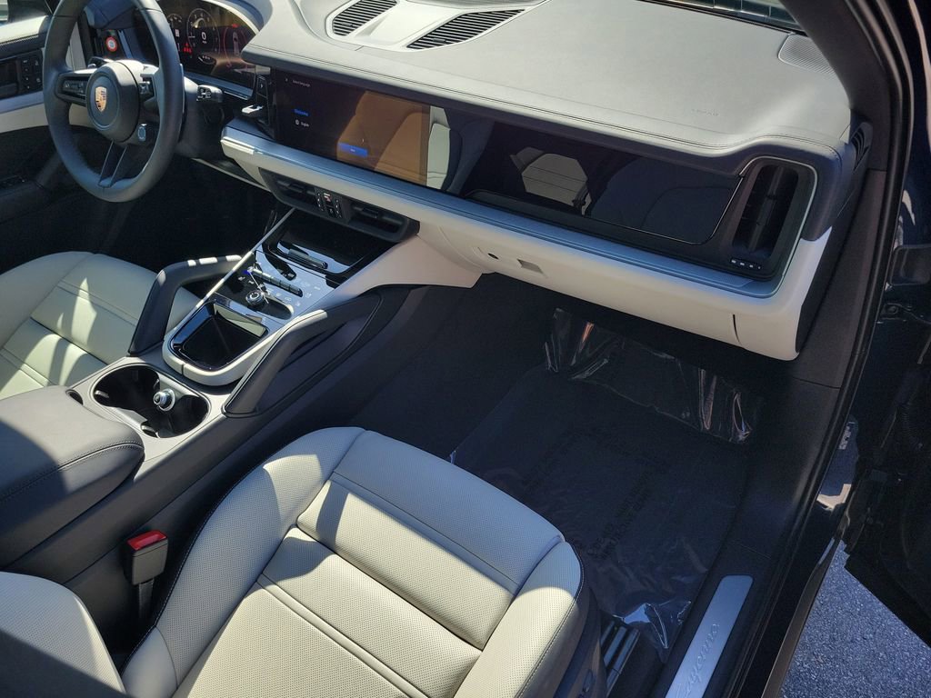 New 2026 Porsche Cayenne image 19