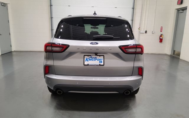 Used 2023 Ford Escape ST-Line w/ Tech Pack #1 FWD image 9