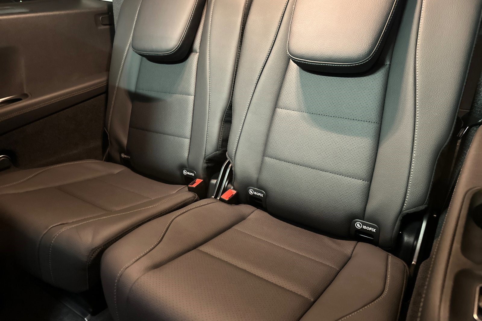 Used 2026 Mercedes-Benz GLS 450 4MATIC image 28