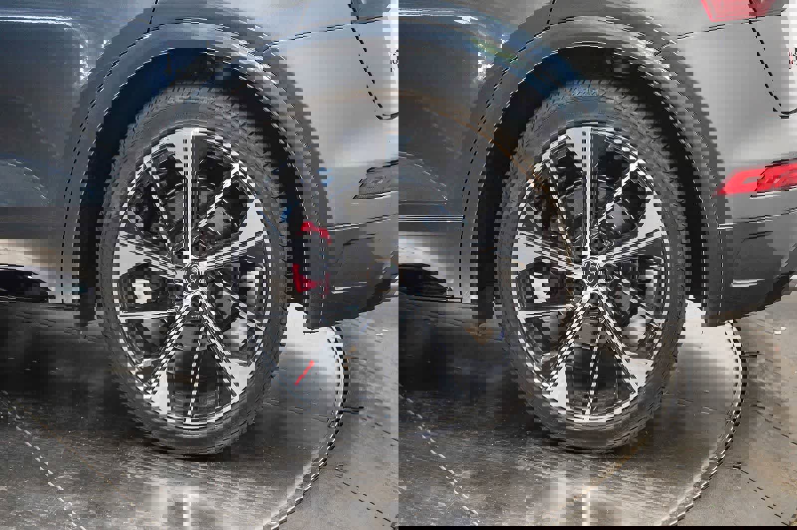 Used 2023 Audi SQ5 Premium Plus w/ Premium Plus Package image 10