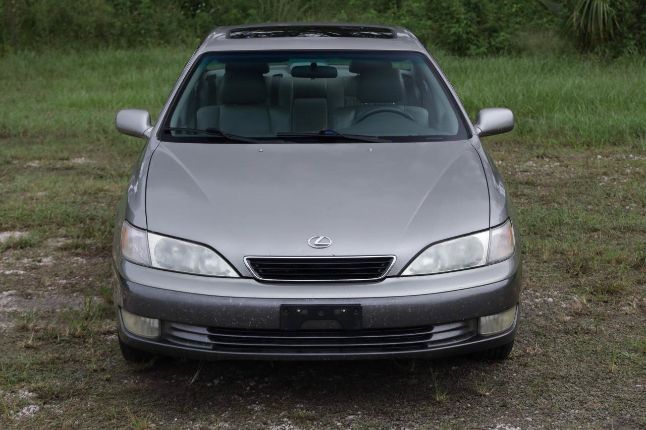 Used 1998 Lexus ES 330 w/ Leather Trim Pkg FWD image 19