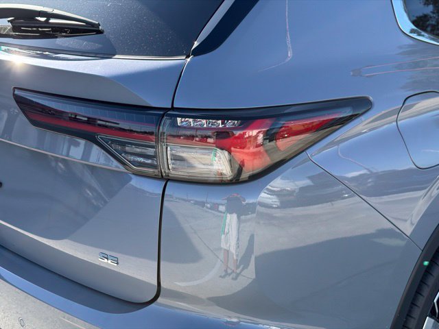 New 2026 Mitsubishi Outlander SE FWD image 12