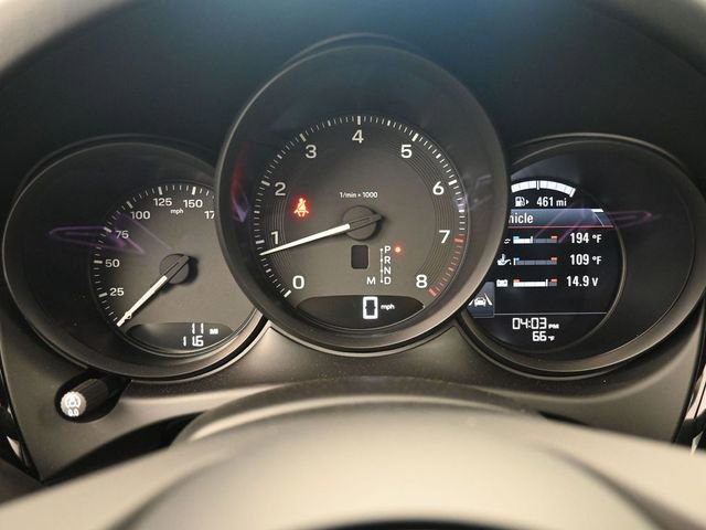 Certified 2025 Porsche Macan image 13