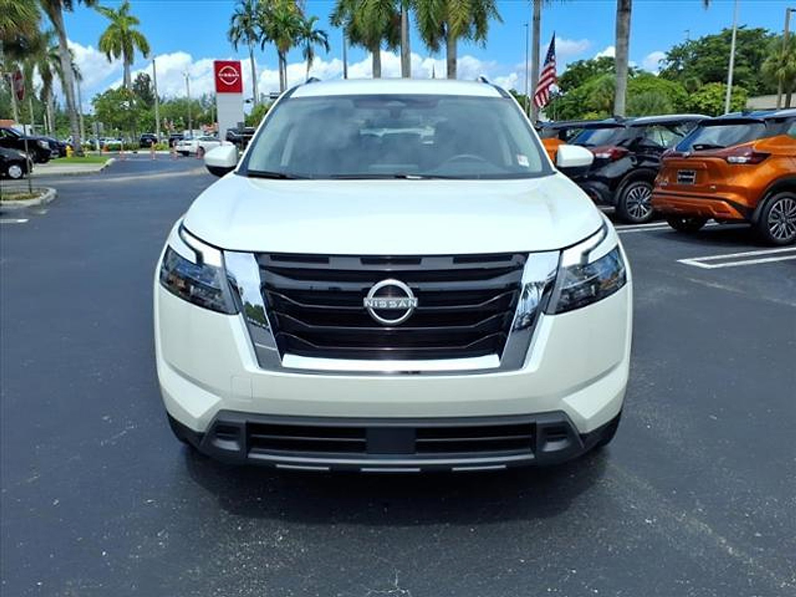 Certified 2024 Nissan Pathfinder SV image 11